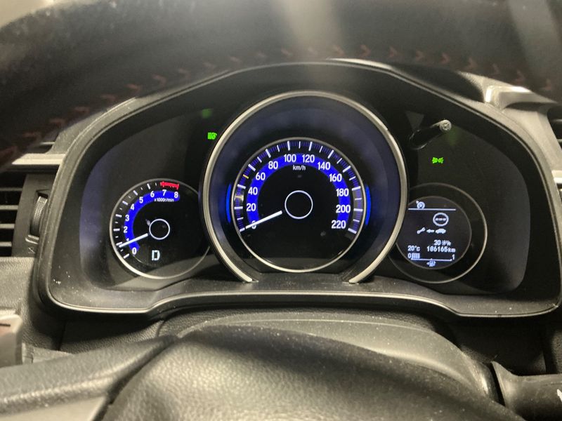 Honda Jazz 1.5 i-VTEC Dynamic — zdjęcie 13
