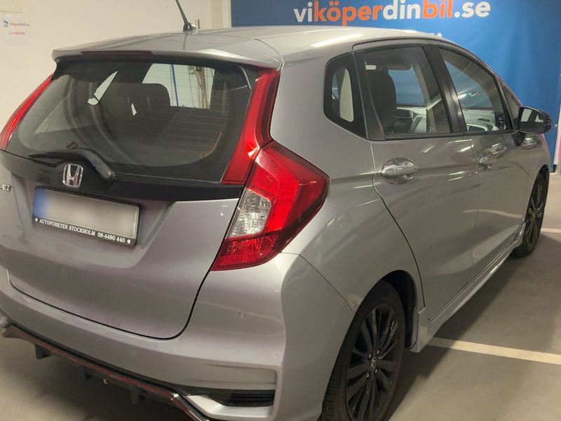 Honda Jazz 1.5 i-VTEC Dynamic — zdjęcie 6