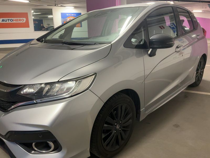 Honda Jazz 1.5 i-VTEC Dynamic — zdjęcie 2