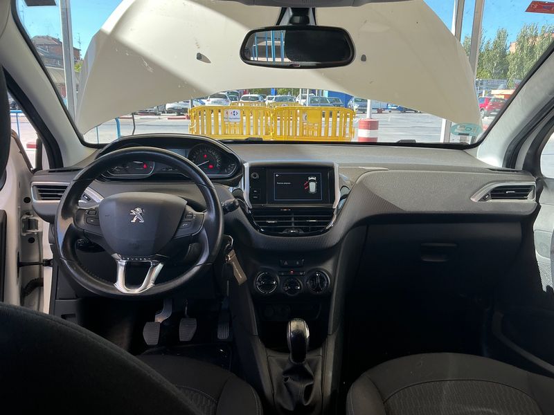 Peugeot 208 1.5 Blue-HDi Signature — zdjęcie 12