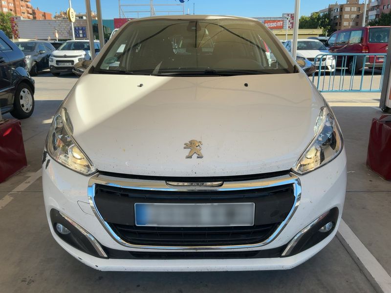Peugeot 208 1.5 Blue-HDi Signature — zdjęcie 9
