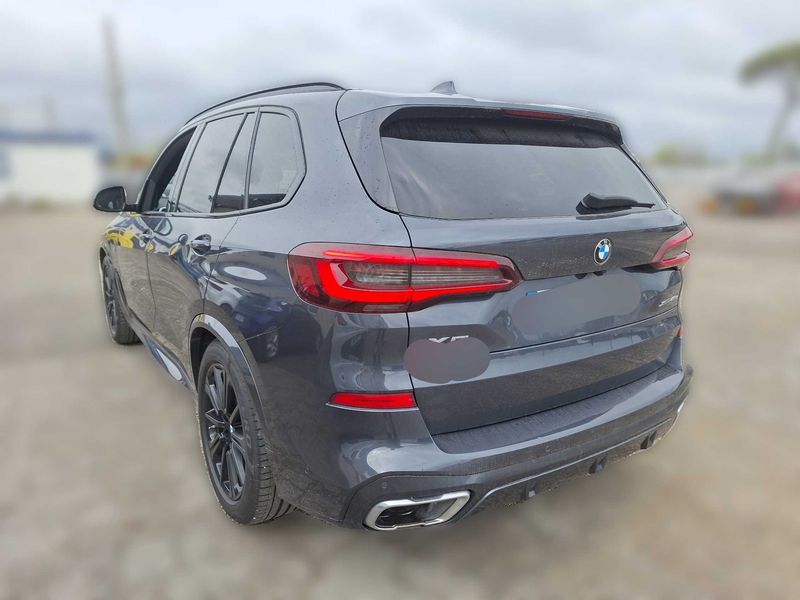 BMW X5 xDrive 45e M Sport — zdjęcie 3