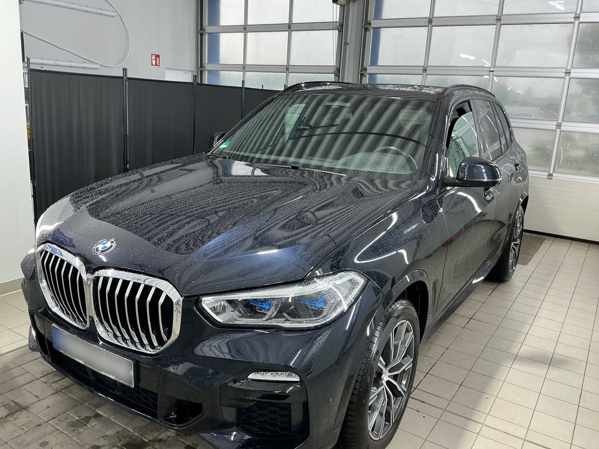 BMW X5 2021