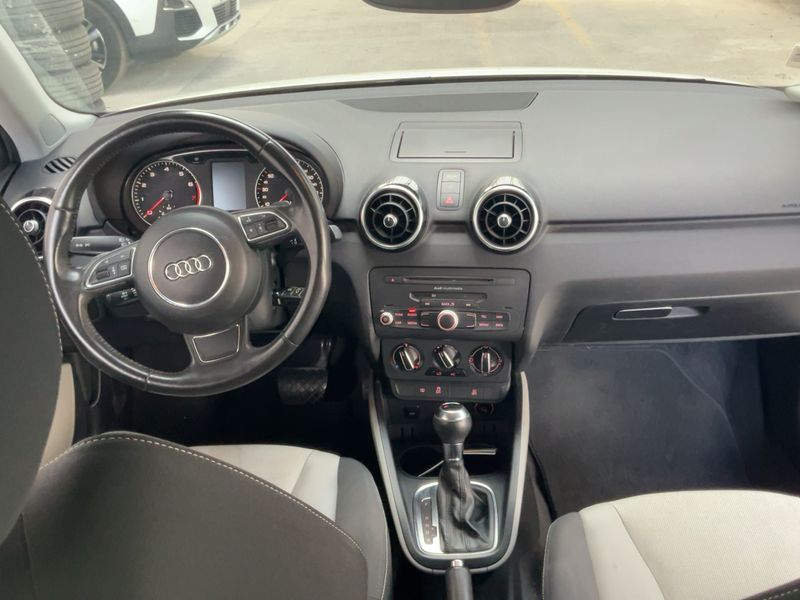 Audi A1 1.4 TFSI Ambition — zdjęcie 12