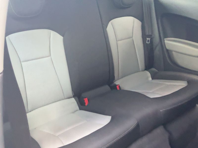 Audi A1 1.4 TFSI Ambition — zdjęcie 14
