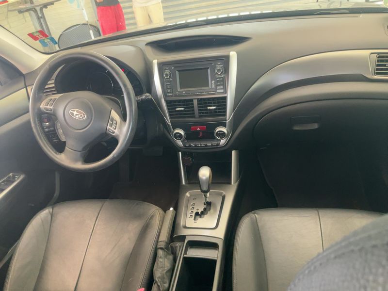 Subaru Forester 2.0 Exclusive — zdjęcie 12