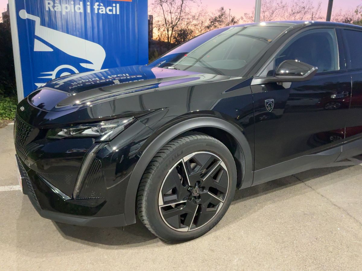 Peugeot 408 1.6 Hybrid GT