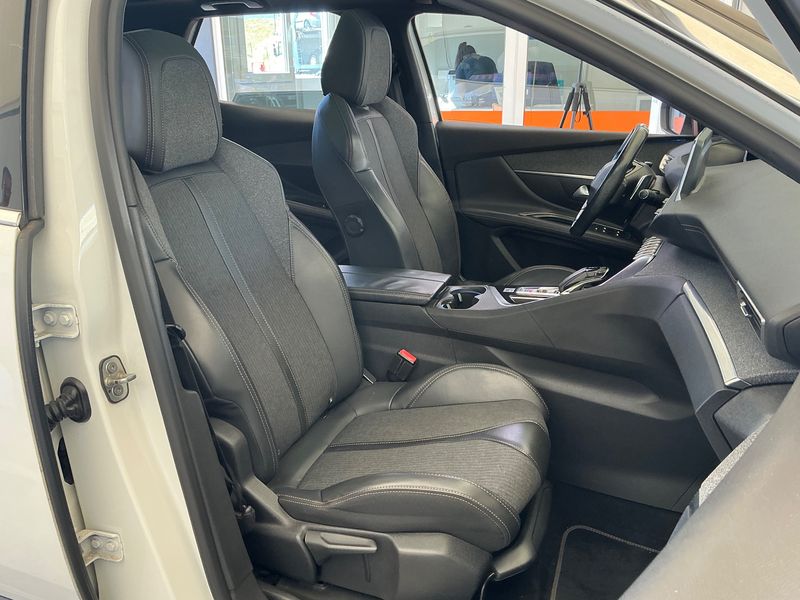 Peugeot 3008 1.6 Blue-HDi GT Line — zdjęcie 11
