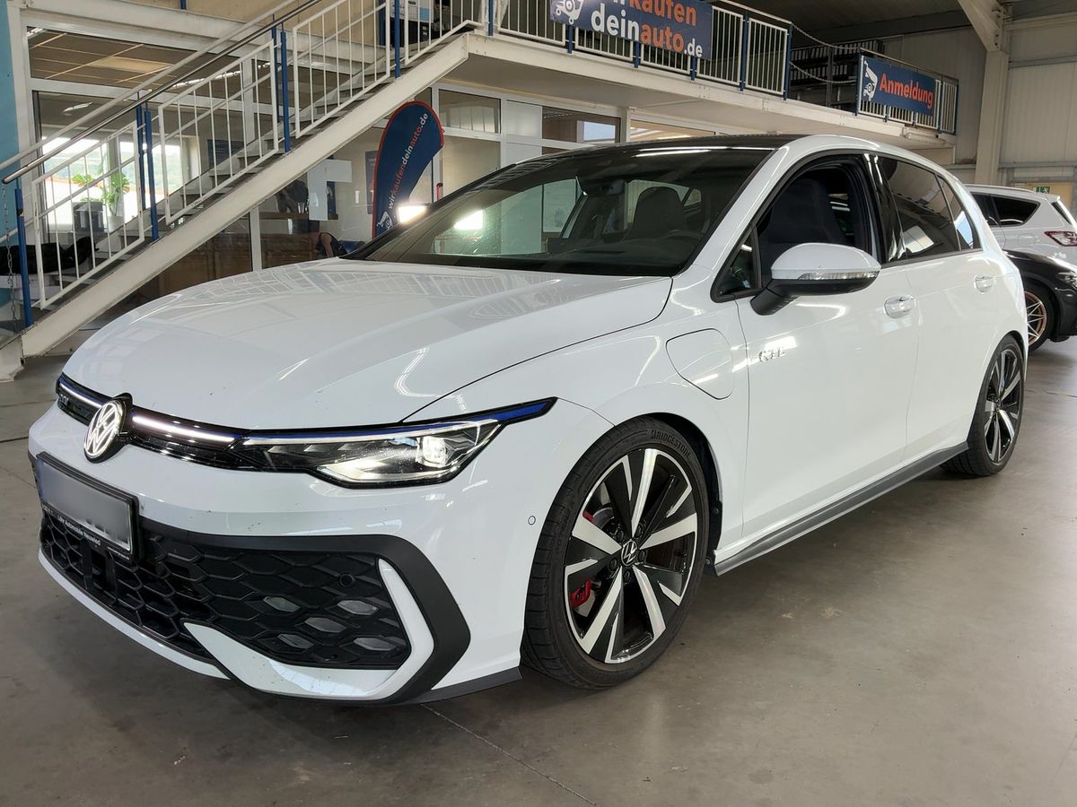 Volkswagen Golf 2024