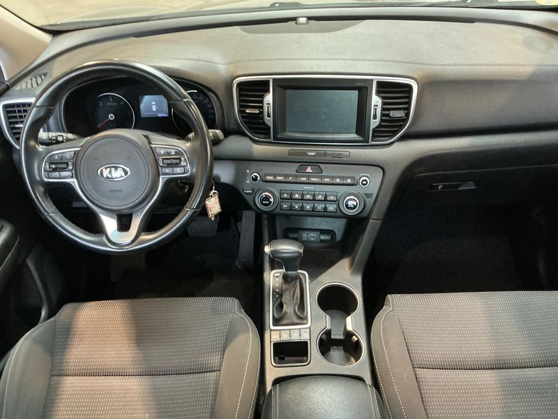 Kia Sportage 1.7 CRDi Active 2WD — zdjęcie 12
