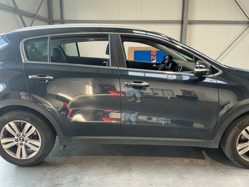 Kia Sportage 1.7 CRDi Active 2WD — zdjęcie 7