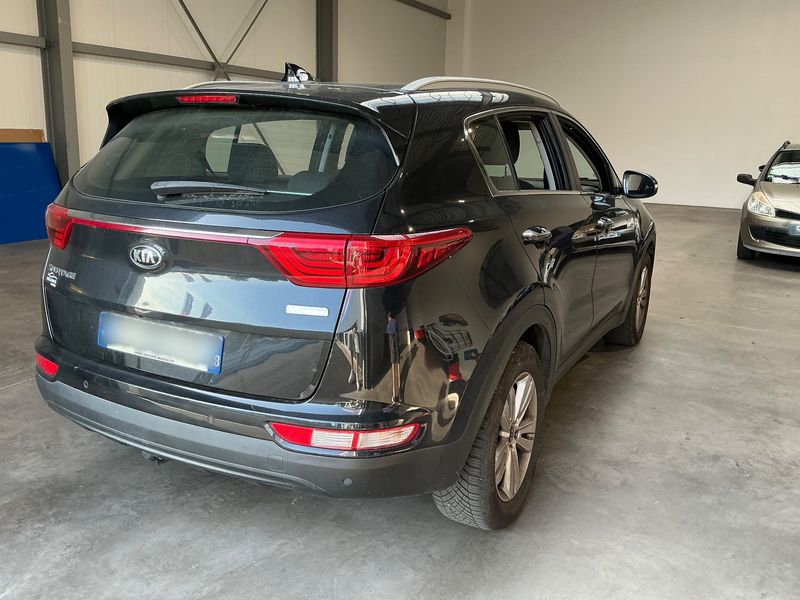 Kia Sportage 1.7 CRDi Active 2WD — zdjęcie 6