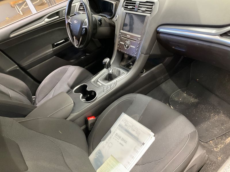 Ford Mondeo 1.5 EcoBoost Titanium 2018 – снимка 34