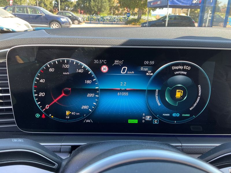 Mercedes-Benz GLE-Klasse GLE 300 d Mild-Hybrid 4Matic AMG Line — zdjęcie 13