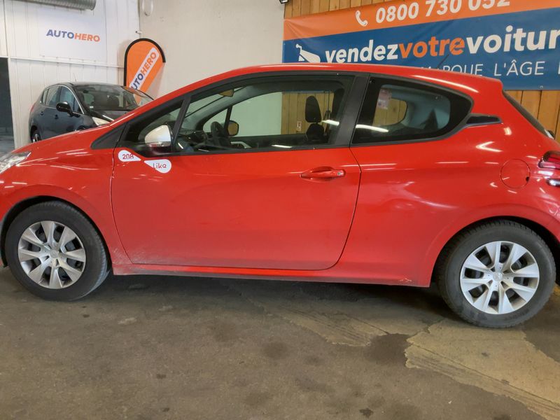 Peugeot 208 1.2 PureTech Like 2017 – снимка 4