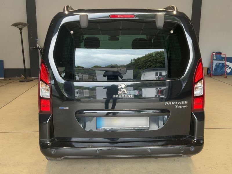 Peugeot Partner 1.2 PureTech Allure — zdjęcie 5