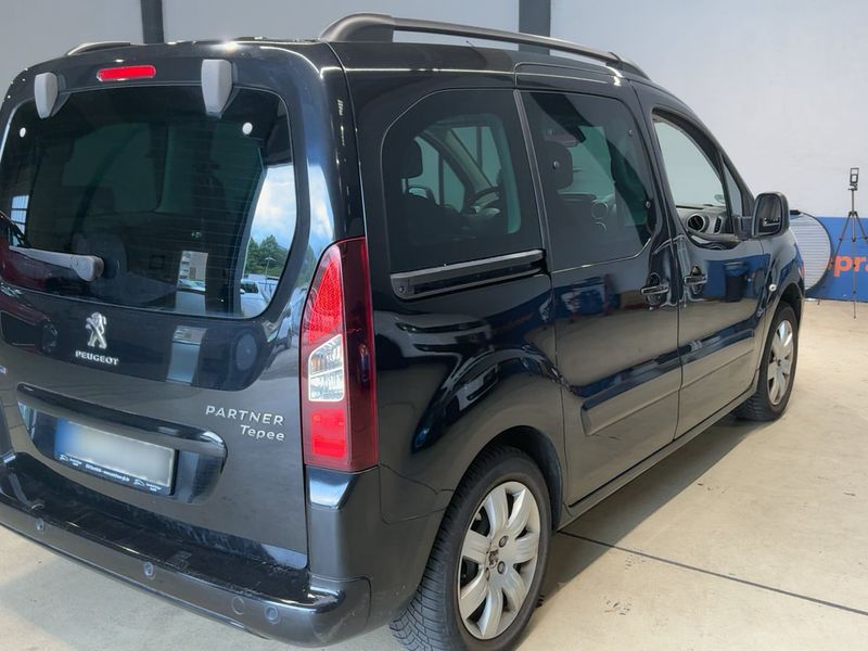 Peugeot Partner 1.2 PureTech Allure — zdjęcie 6