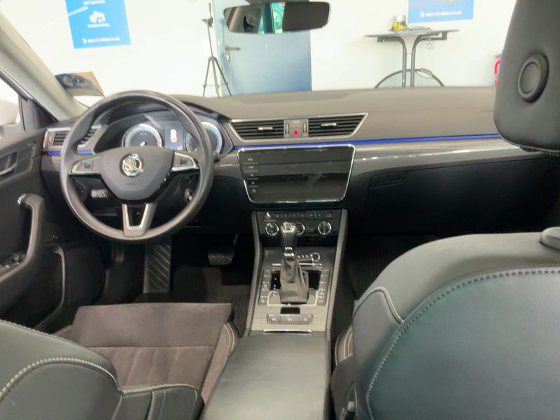 Skoda Superb 2.0 TDI Style — zdjęcie 12