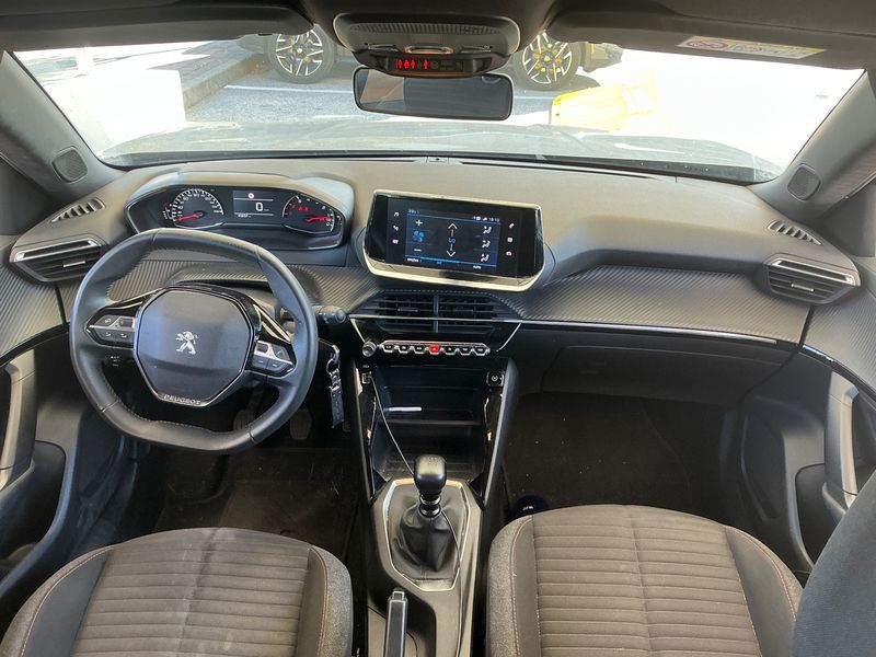 Peugeot 2008 1.2 PureTech Active Pack — zdjęcie 12