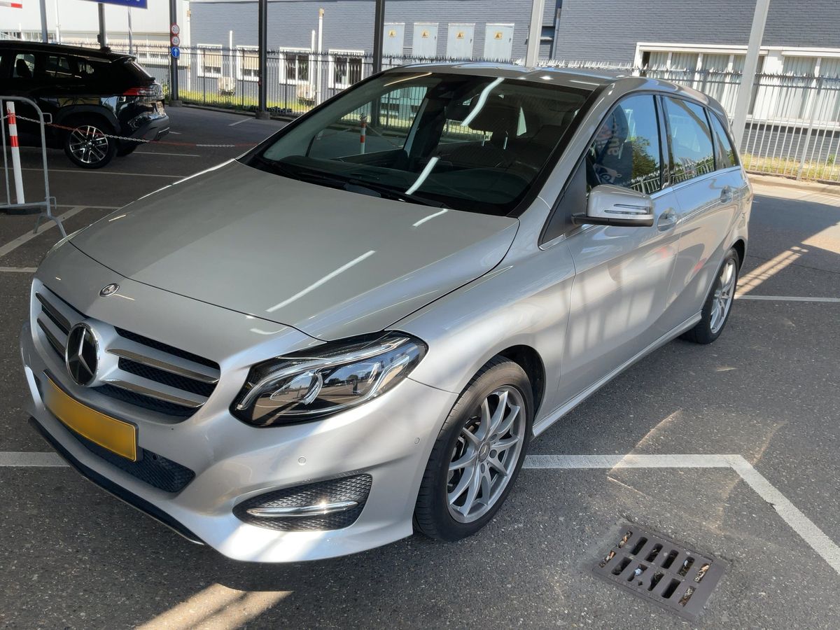 Mercedes-Benz B-Klasse 2015 — photo 1