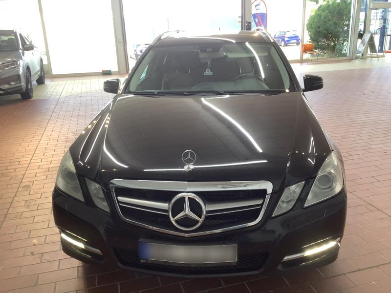 Mercedes-Benz E-Klasse E 350 CDI T Avantgarde 2011 – снимка 14