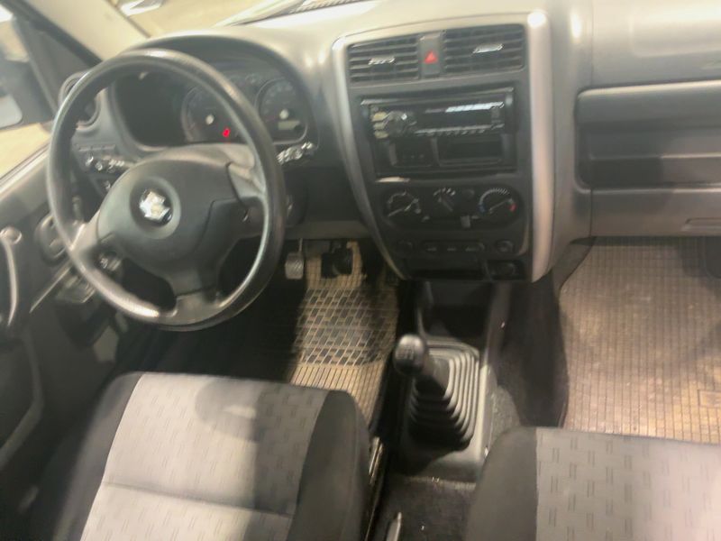 Suzuki Jimny 1.3 Ranger — zdjęcie 12