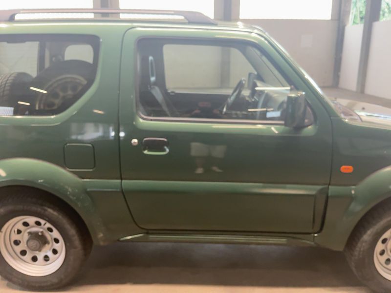 Suzuki Jimny 1.3 Ranger — zdjęcie 7