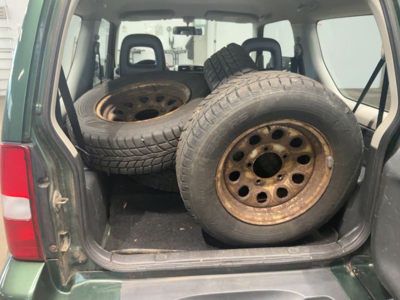 Suzuki Jimny 1.3 Ranger — zdjęcie 10