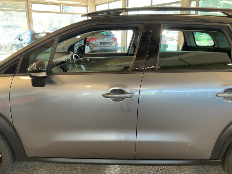 Citroen C3 Aircross 1.2 PureTech Shine — zdjęcie 4