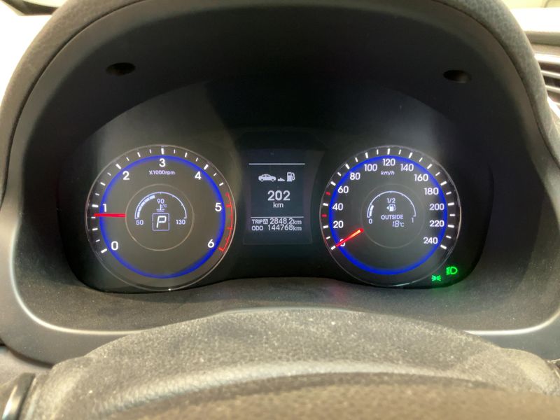 Hyundai i40 1.7 CRDi Premium — zdjęcie 13