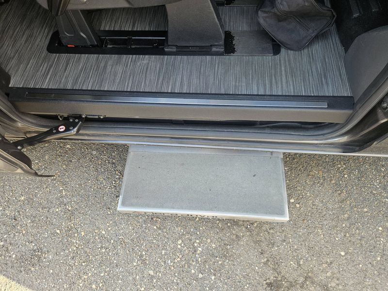 Ford Tourneo Custom 2.0 TDCi 320 L2 Tourneo Titanium — zdjęcie 19