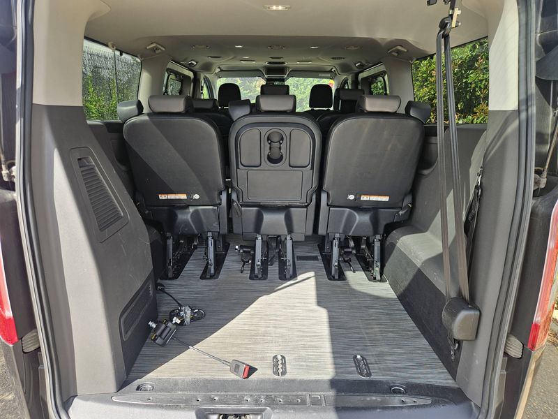 Ford Tourneo Custom 2.0 TDCi 320 L2 Tourneo Titanium — zdjęcie 9