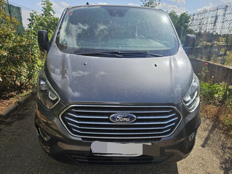 Ford Tourneo Custom 2.0 TDCi 320 L2 Tourneo Titanium — zdjęcie 7