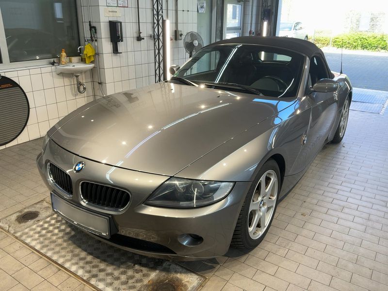 2004 BMW Z4