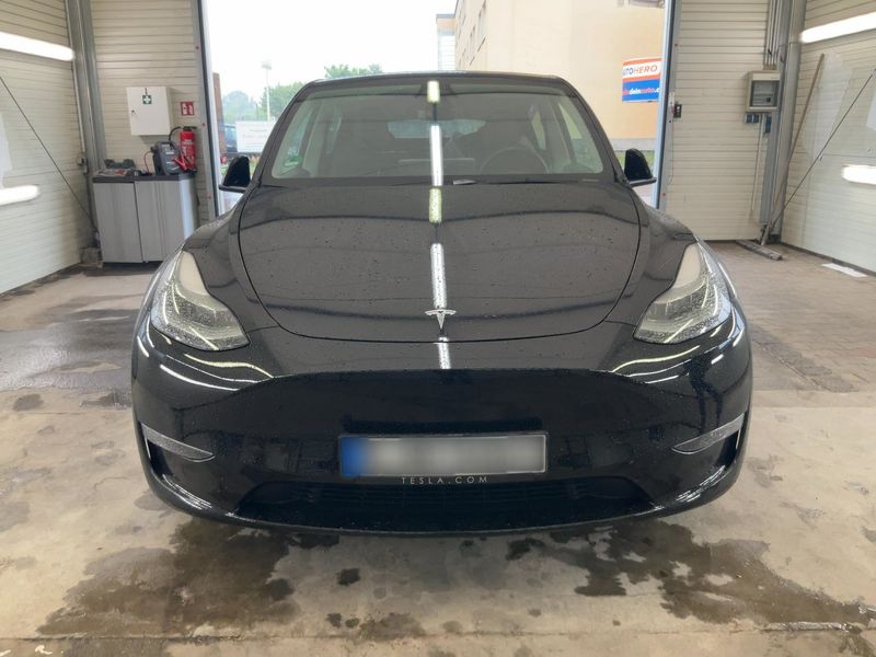 Tesla Model Y Max Range Dual AWD AWD — zdjęcie 9