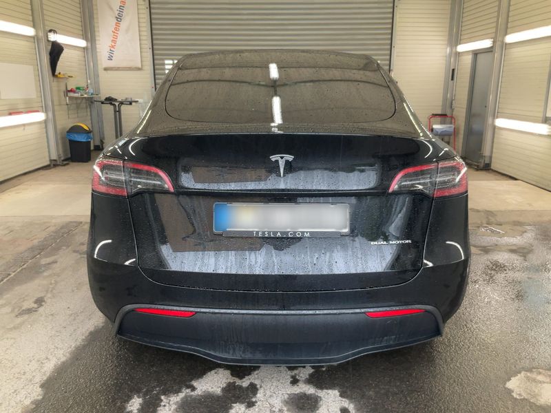 Tesla Model Y Max Range Dual AWD AWD — zdjęcie 5