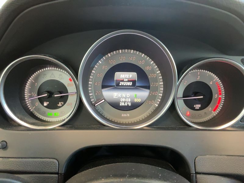 Mercedes-Benz C-Klasse C 220 CDI T BlueEfficiency Avantgarde 2013 – снимка 18