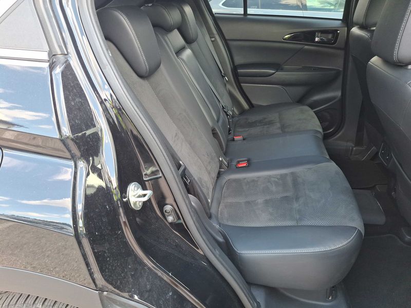 Mitsubishi Eclipse Cross 2.4 Plug-in Hybrid Plus Select 4WD — zdjęcie 14