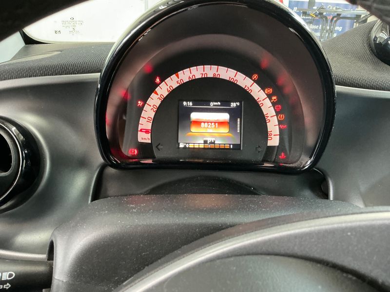 Smart fortwo 1.0 Basis Prime — zdjęcie 13