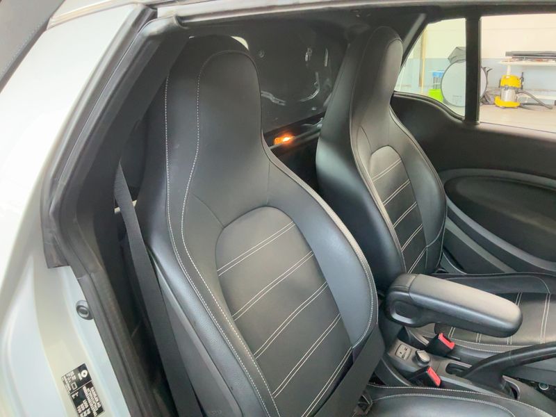 Smart fortwo 1.0 Basis Prime — zdjęcie 14