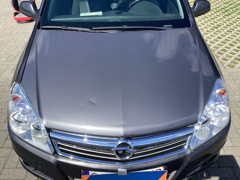 Opel Astra 1.6 Edition 2010 – снимка 83