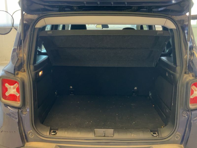 Jeep Renegade 1.6 M-Jet Limited FWD 2019 – снимка 15