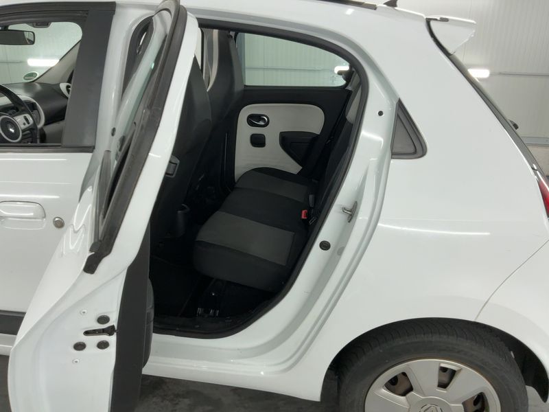 Renault Twingo 1.0 SCe Dynamique — zdjęcie 14