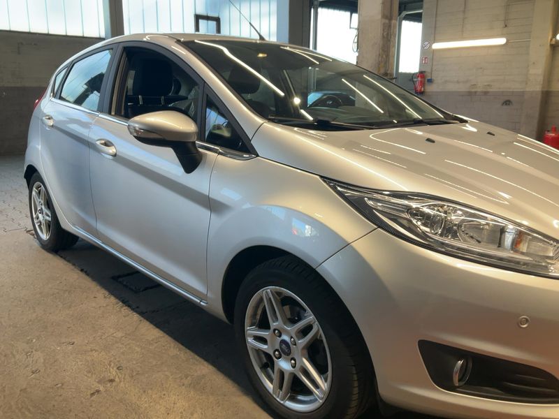 Ford Fiesta 1.0 EcoBoost Titanium — zdjęcie 8