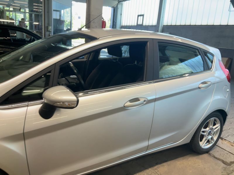 Ford Fiesta 1.0 EcoBoost Titanium — zdjęcie 4