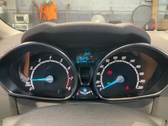 Ford Fiesta 1.0 EcoBoost Titanium — zdjęcie 13