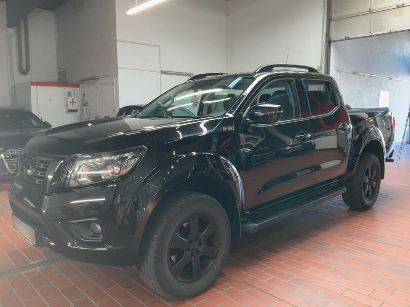 Nissan Navara NP-300 2.3 dCi N-Guard Double Cab 4x4 — zdjęcie 2