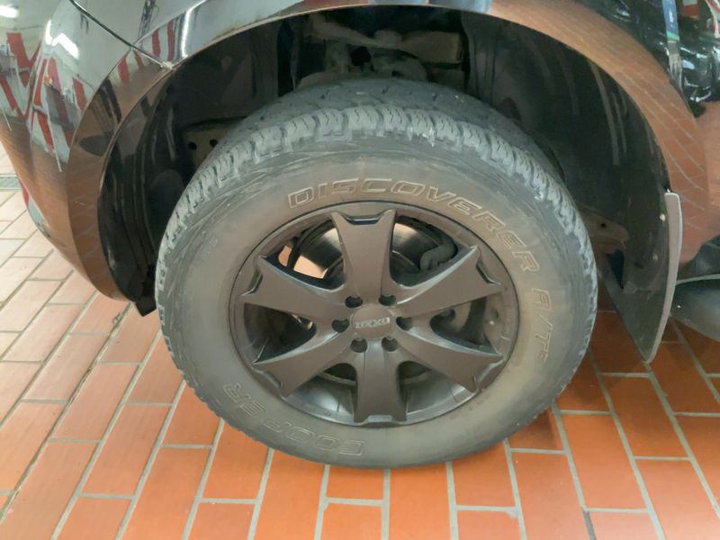 Nissan Navara NP-300 2.3 dCi N-Guard Double Cab 4x4 2019 – снимка 3