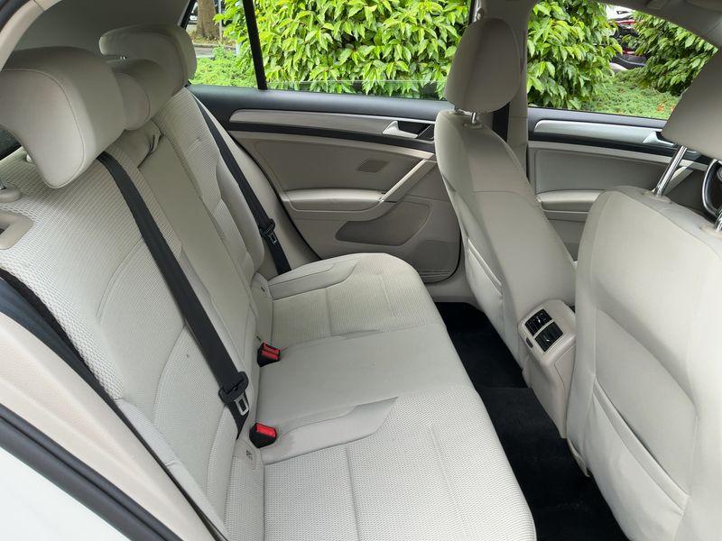 Volkswagen Golf VII 1.6 TDI Comfortline BlueMotion Tech 2015 – снимка 20