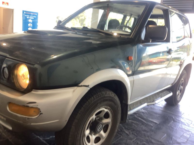 Nissan Terrano 2.7 Turbodiesel S — zdjęcie 2